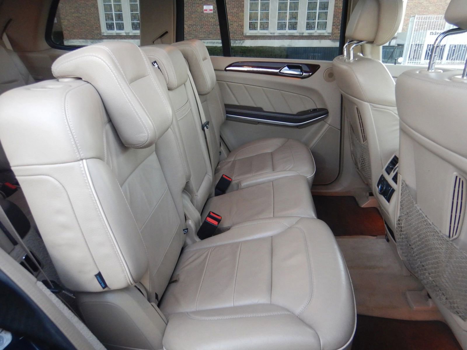 Used 2013 Mercedes-Benz GL 550 4MATIC image 22