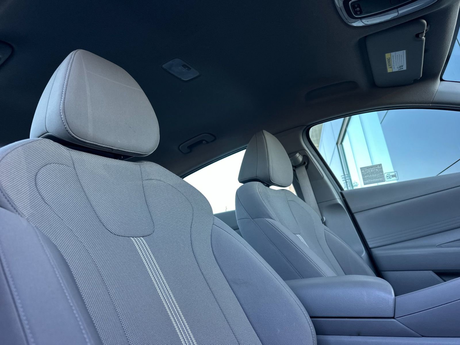 Used 2021 Hyundai Elantra SE image 15