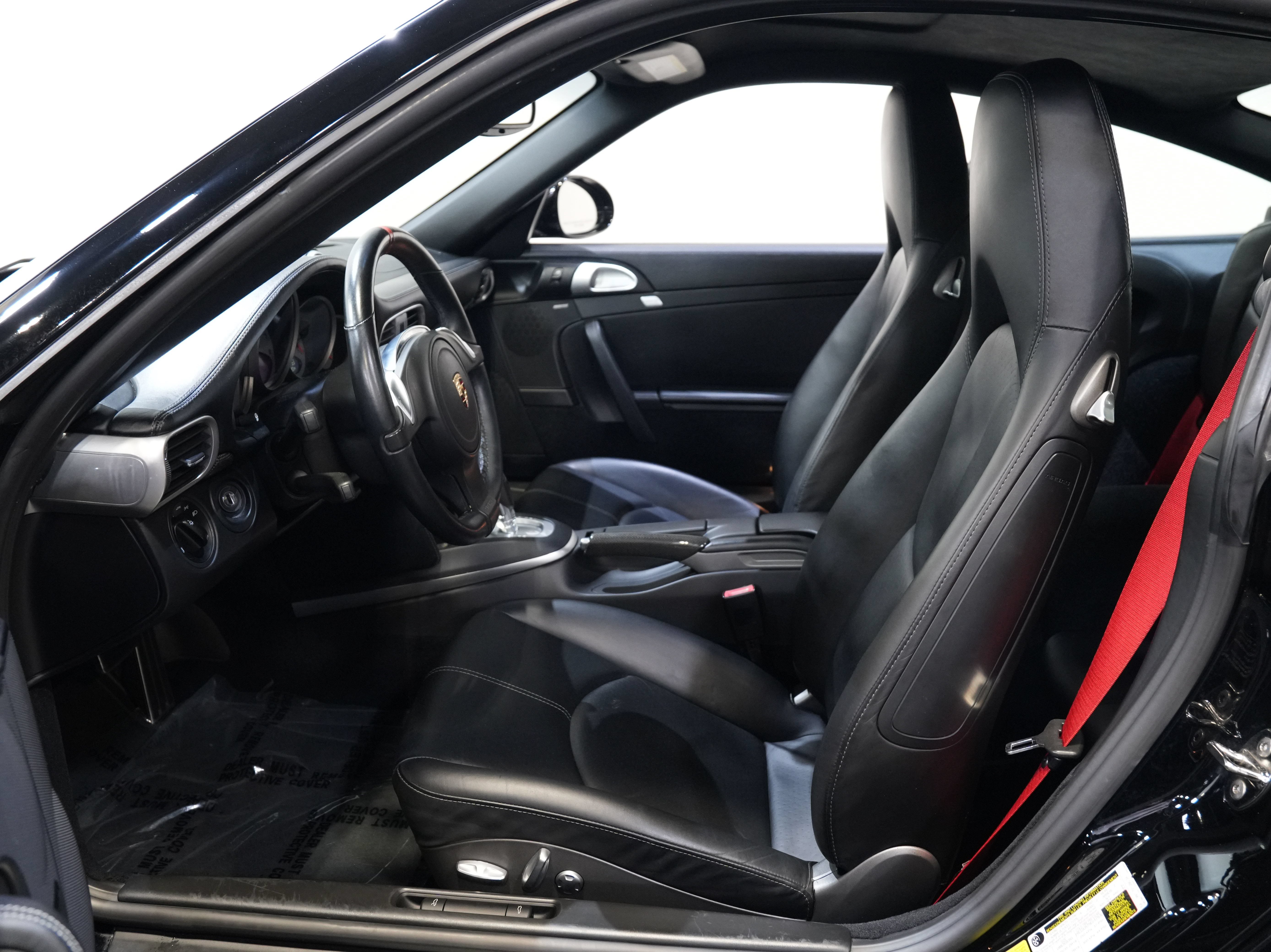 Used 2013 Porsche 911 4 Coupe AWD/4WD image 26