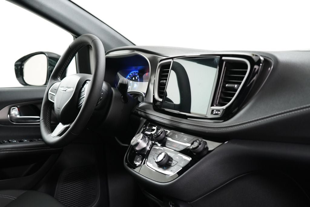 New 2026 Chrysler Pacifica Select FWD image 10