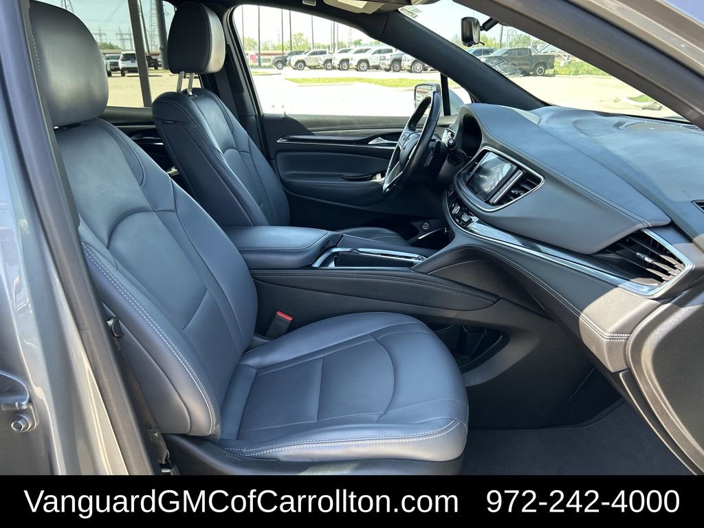 Used 2024 Buick Enclave Premium image 30