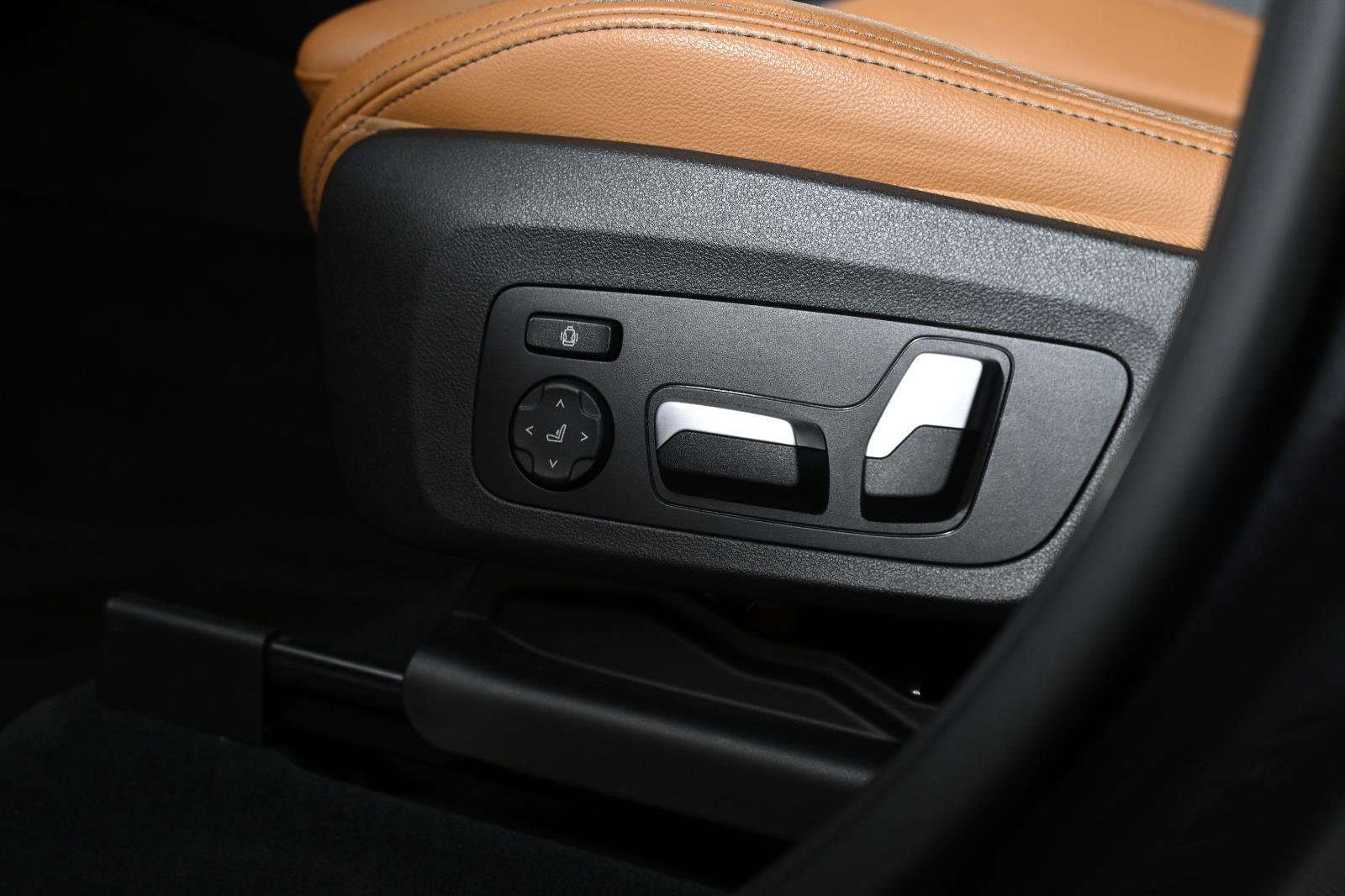 Used 2019 BMW X3 M40i w/ Premium Package image 29
