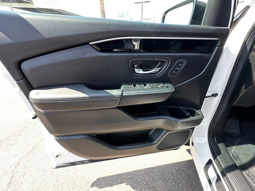 Used 2025 Honda Pilot EX-L image 18