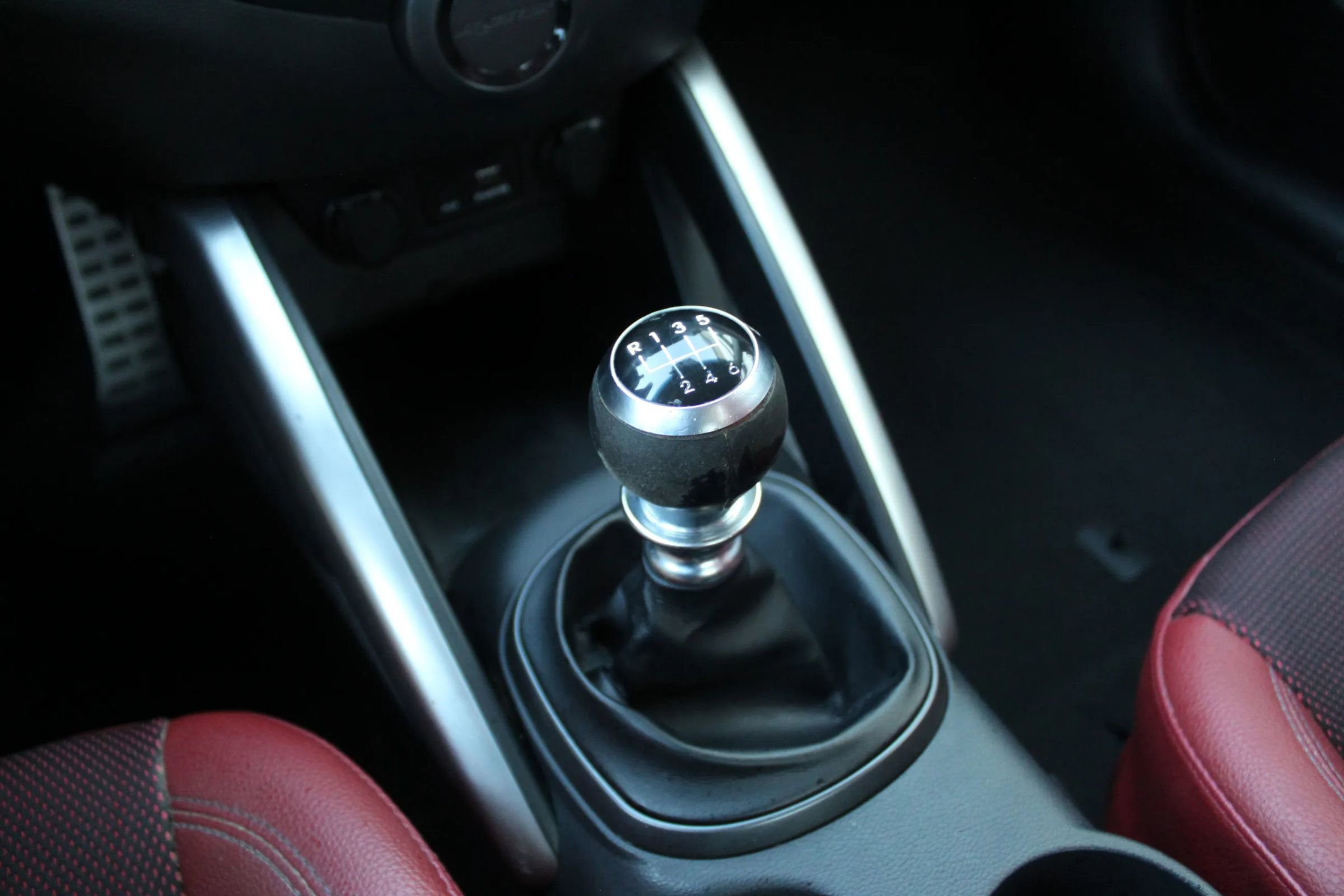 Used 2015 Hyundai Veloster Turbo R-Spec FWD image 16