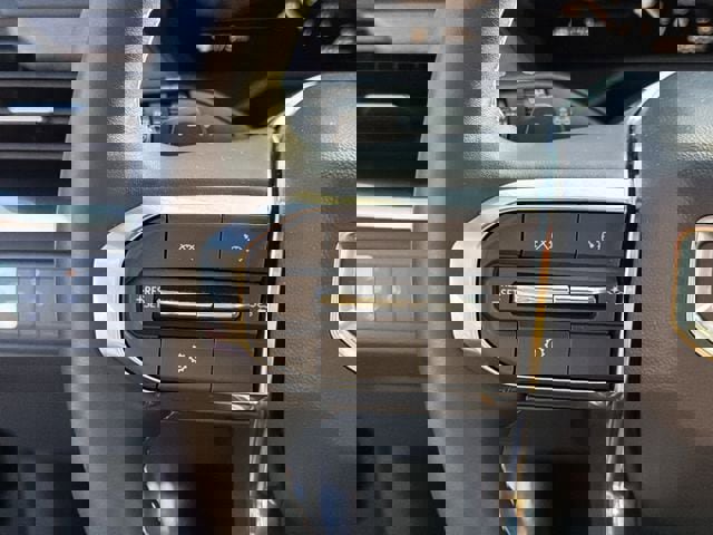 Used 2025 GMC Acadia Denali image 29