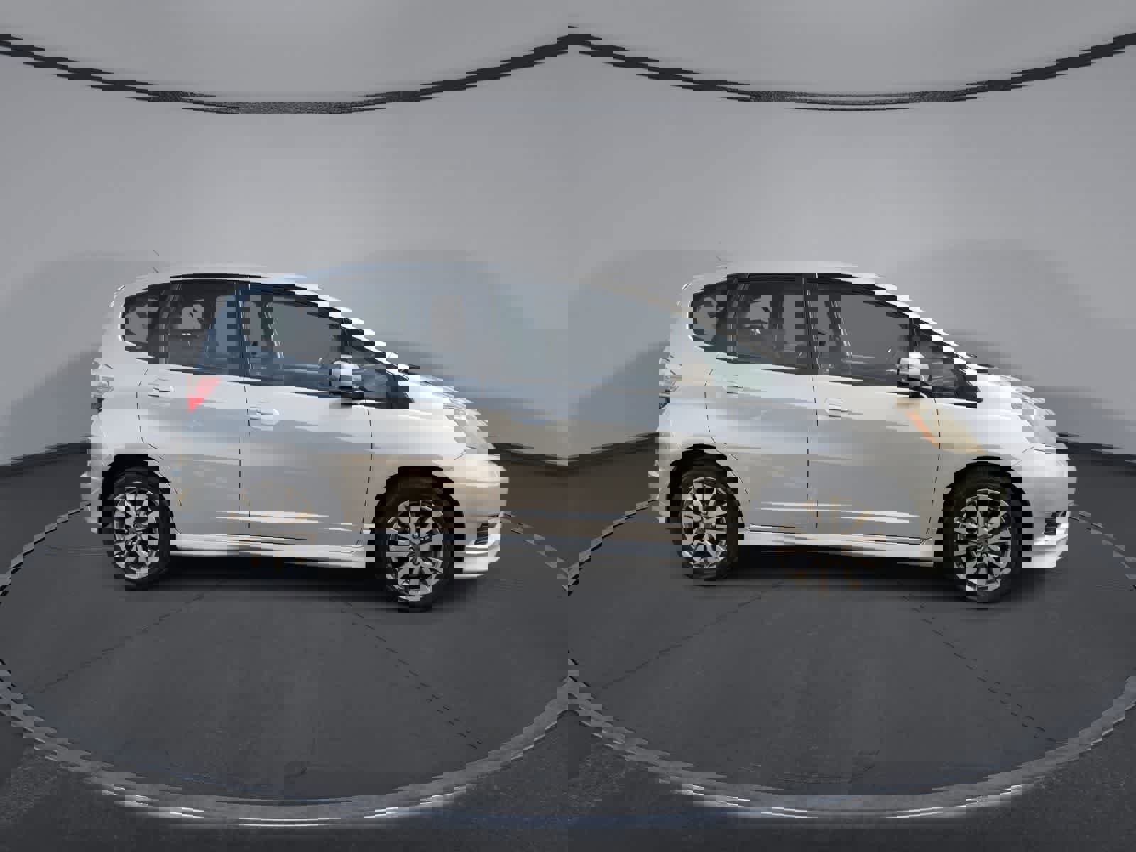 Used 2013 Honda Fit Sport image 9