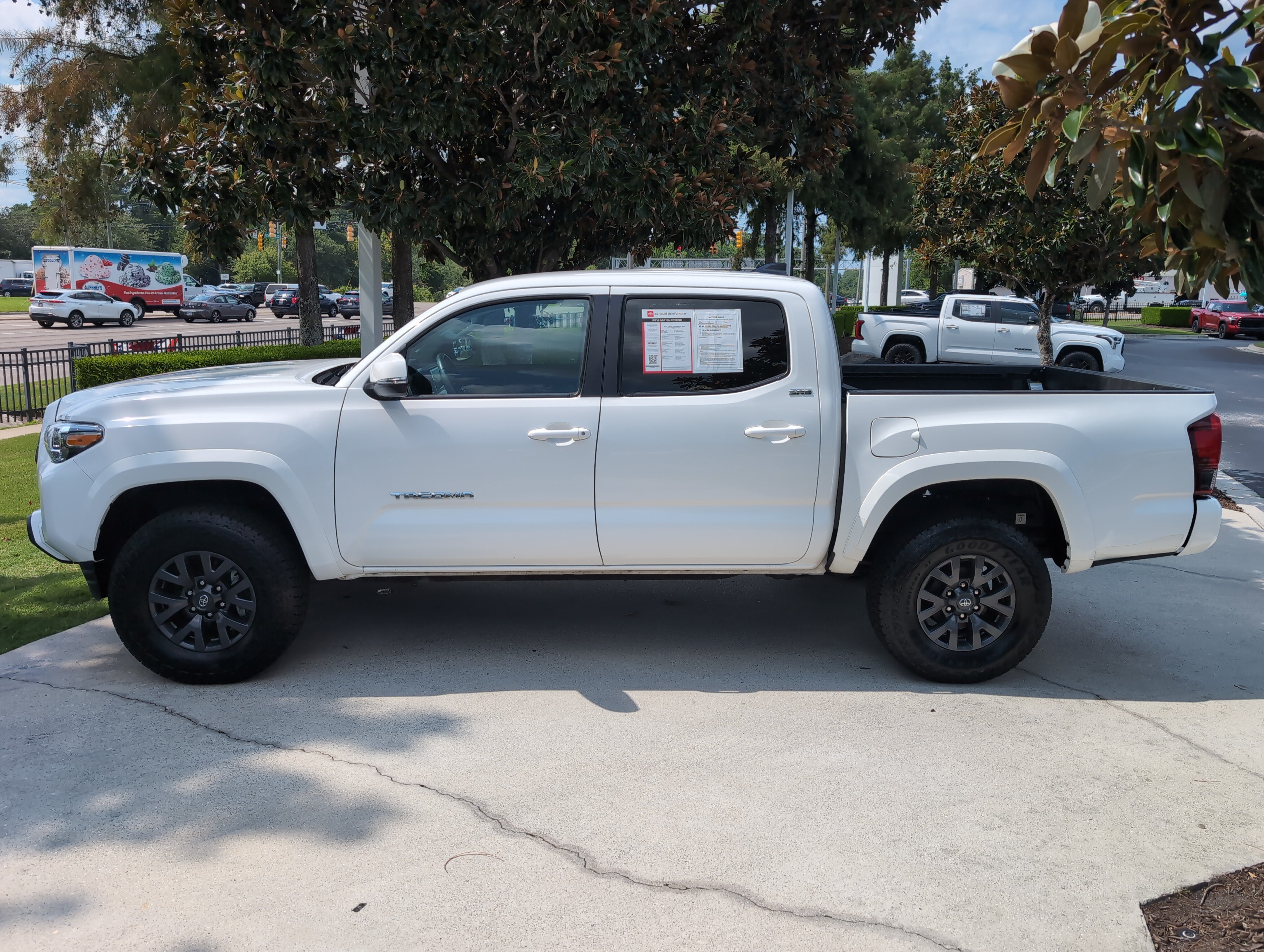Certified 2023 Toyota Tacoma SR5 w/ Technology Package RWD image 7