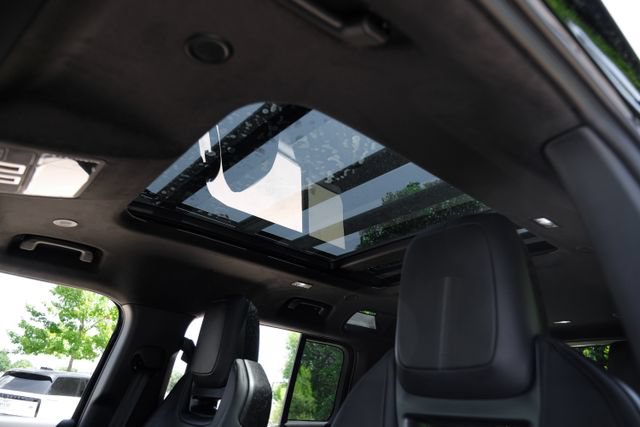 New 2026 Land Rover Defender 110 OCTA AWD/4WD image 5