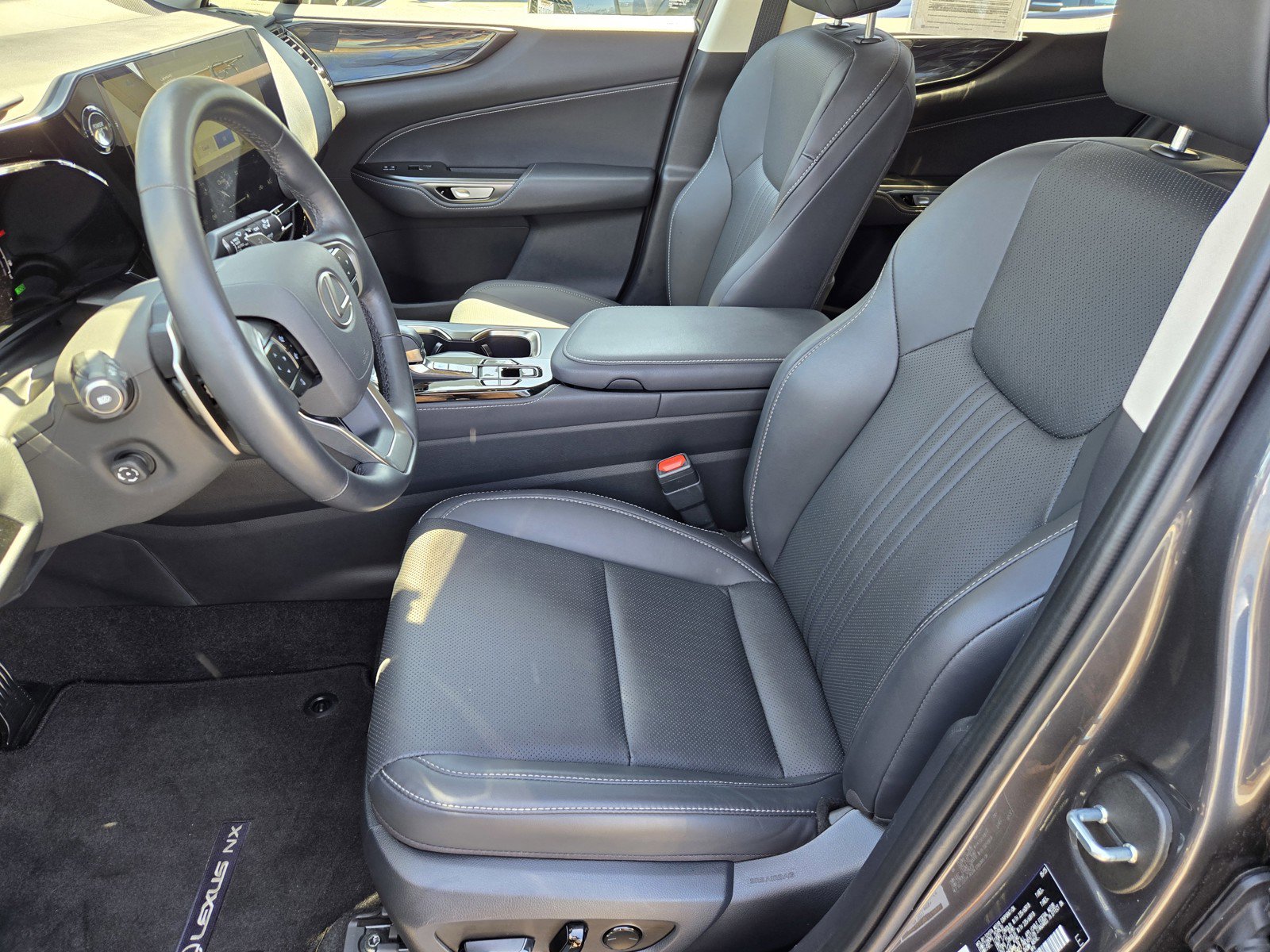 Used 2025 Lexus NX 350h AWD w/ Accessory Package (2T) image 15