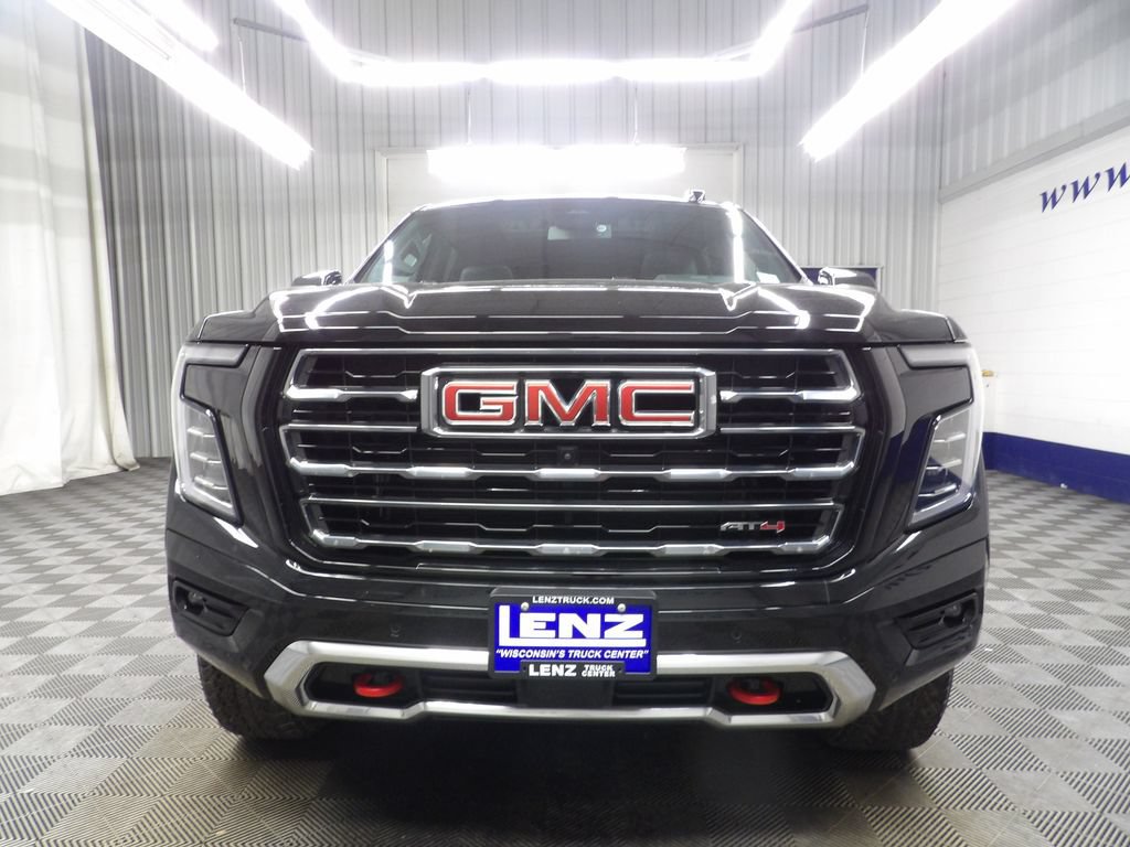 Used 2025 GMC Yukon XL AT4 AWD/4WD image 42