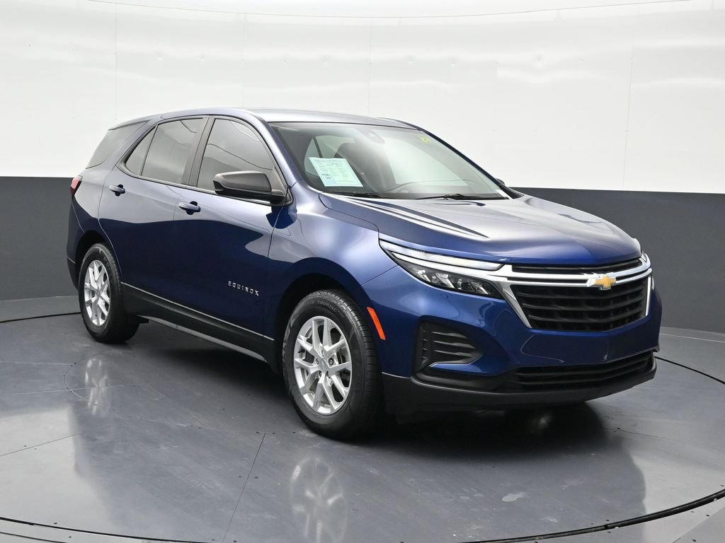 Used 2022 Chevrolet Equinox LS image 8