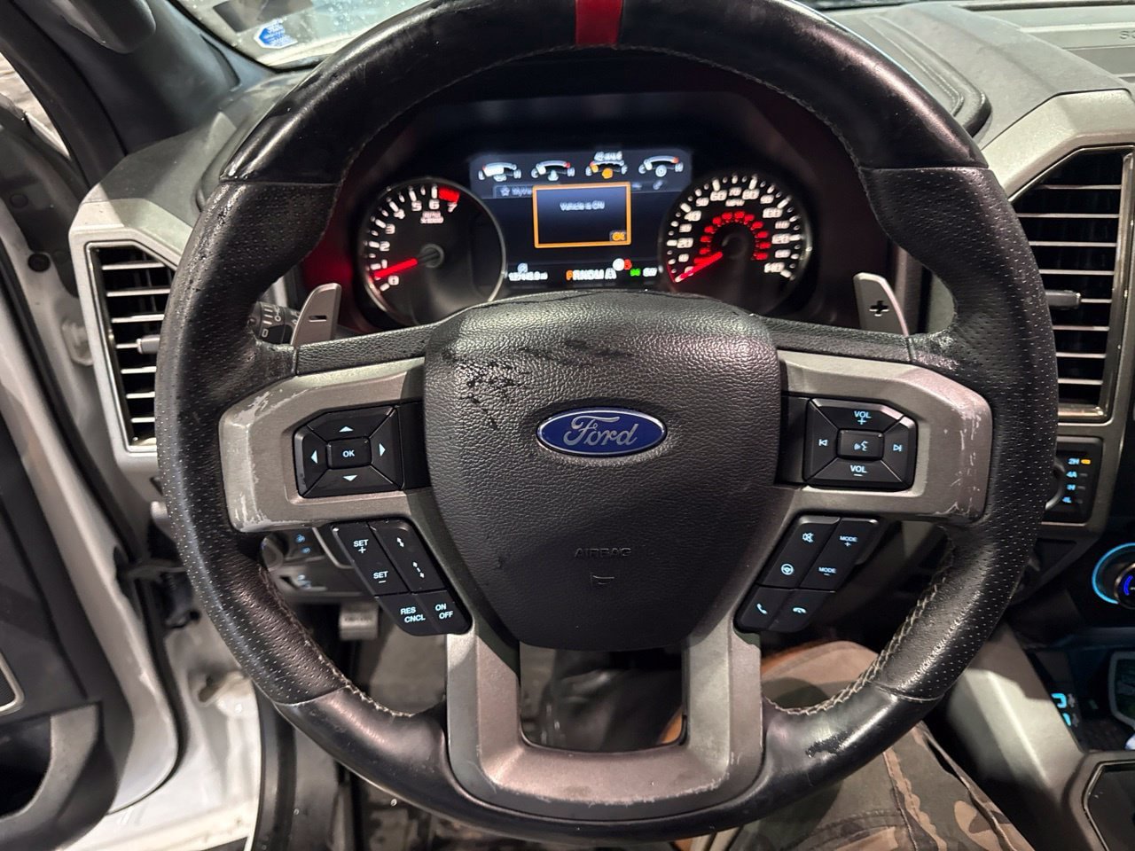 Used 2017 Ford F150 Raptor w/ Equipment Group 802A Luxury AWD/4WD image 21