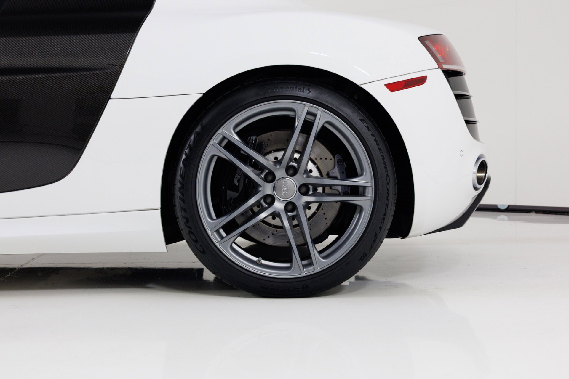 Used 2012 Audi R8 V10 AWD/4WD image 10