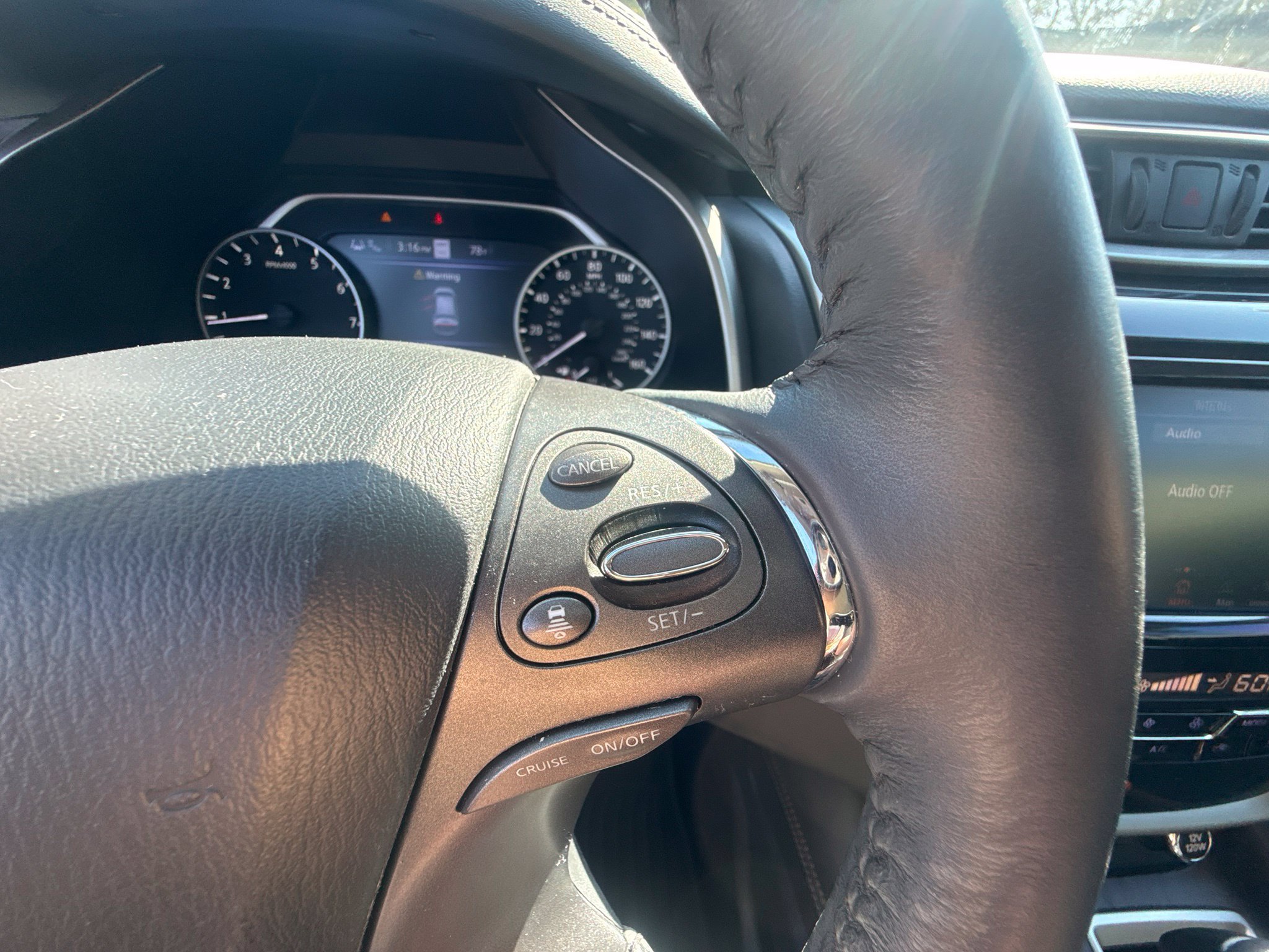 Used 2024 Nissan Murano Platinum w/ Cargo Package AWD/4WD image 22
