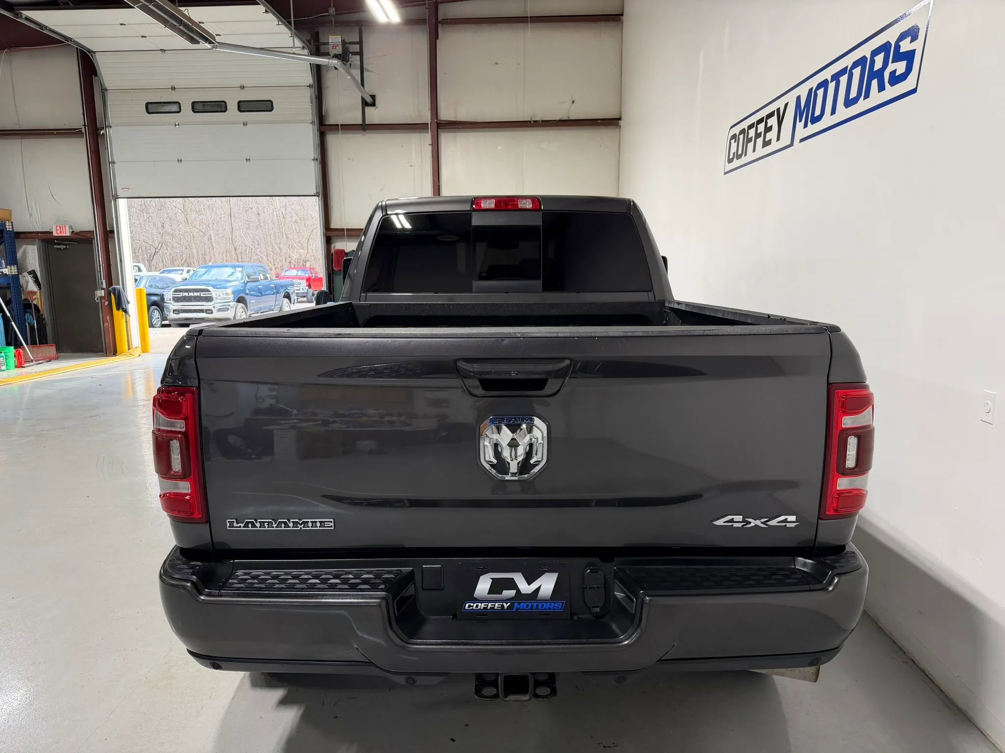 Used 2023 RAM 2500 Laramie AWD/4WD image 5
