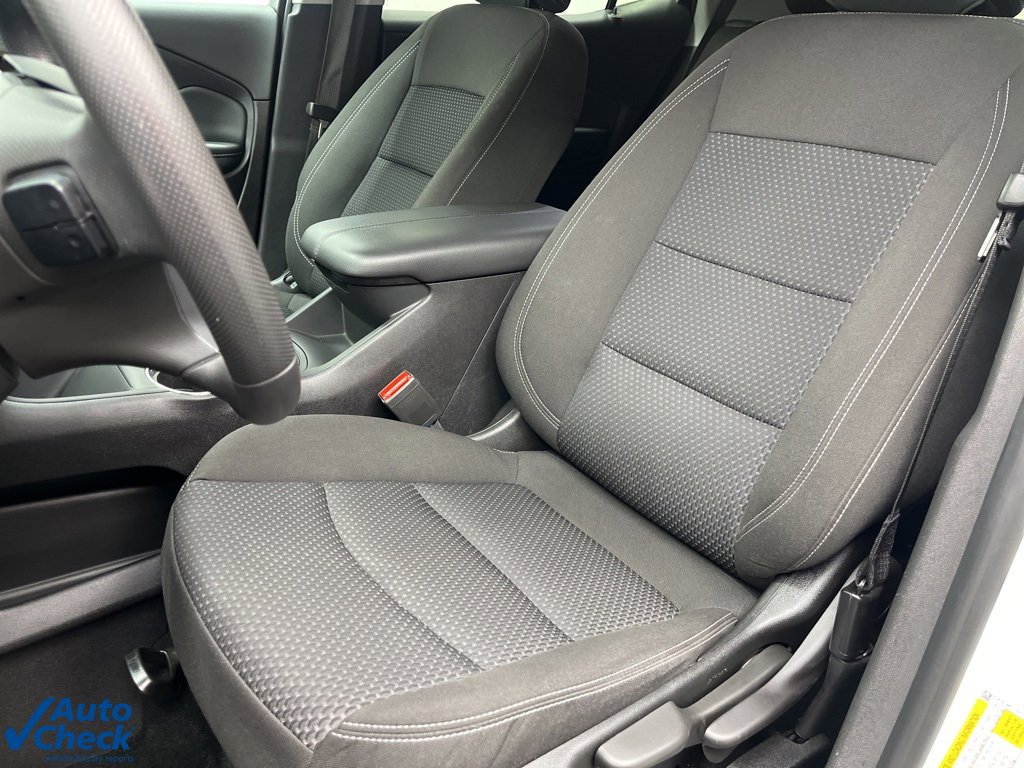 Used 2024 GMC Terrain SLE image 18