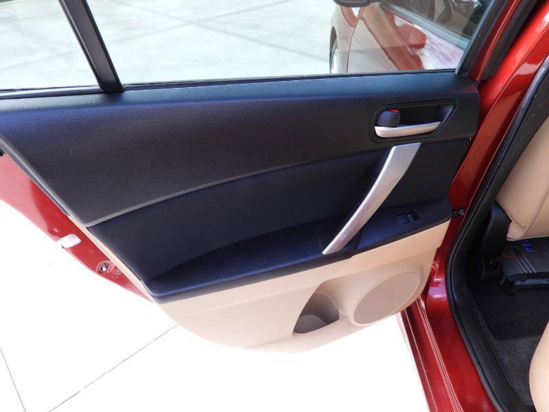 Used 2011 MAZDA MAZDA3 s Sport image 31