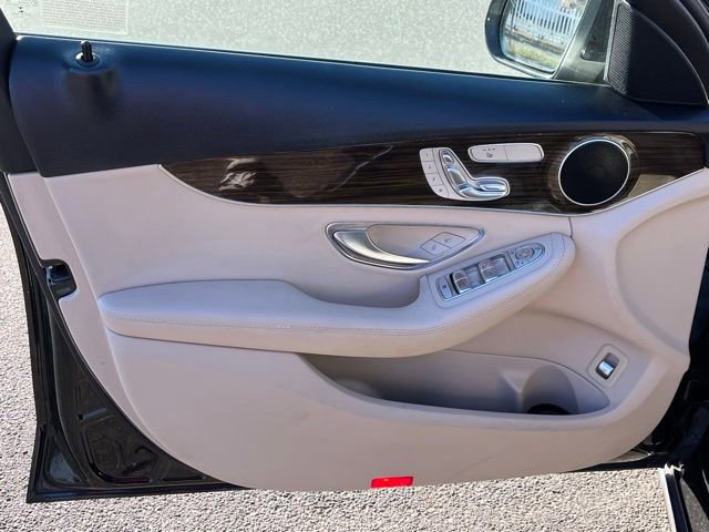 Used 2019 Mercedes-Benz C 300 Sedan image 12