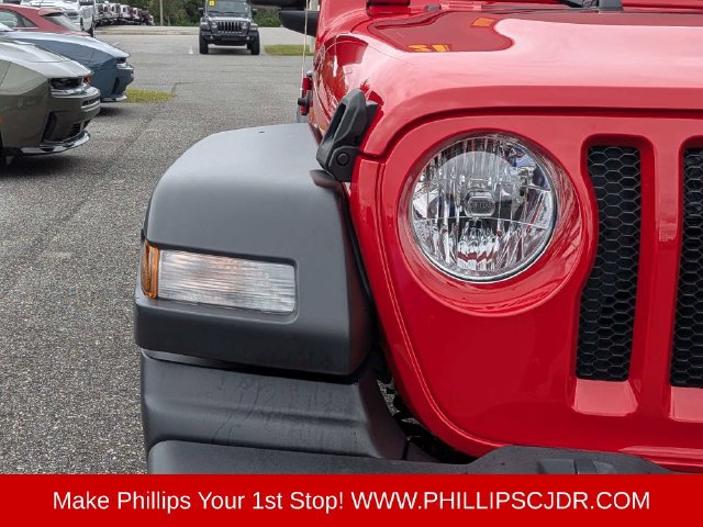 Used 2021 Jeep Wrangler Sport AWD/4WD image 8