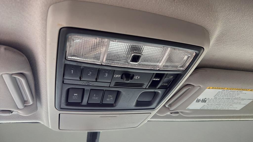 Used 2018 Toyota 4Runner SR5 Premium image 23