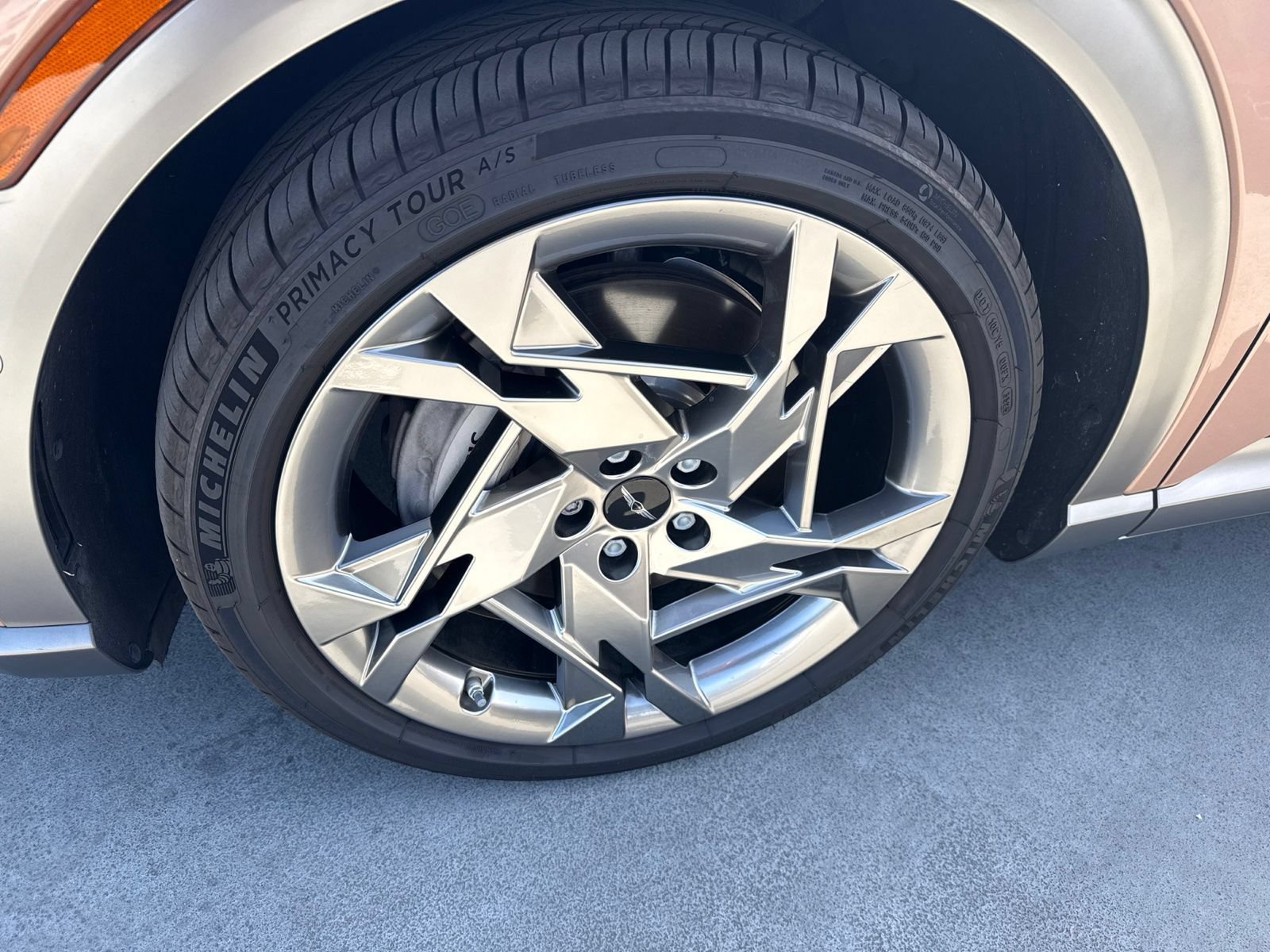 Used 2023 Genesis GV60 Performance AWD/4WD image 3