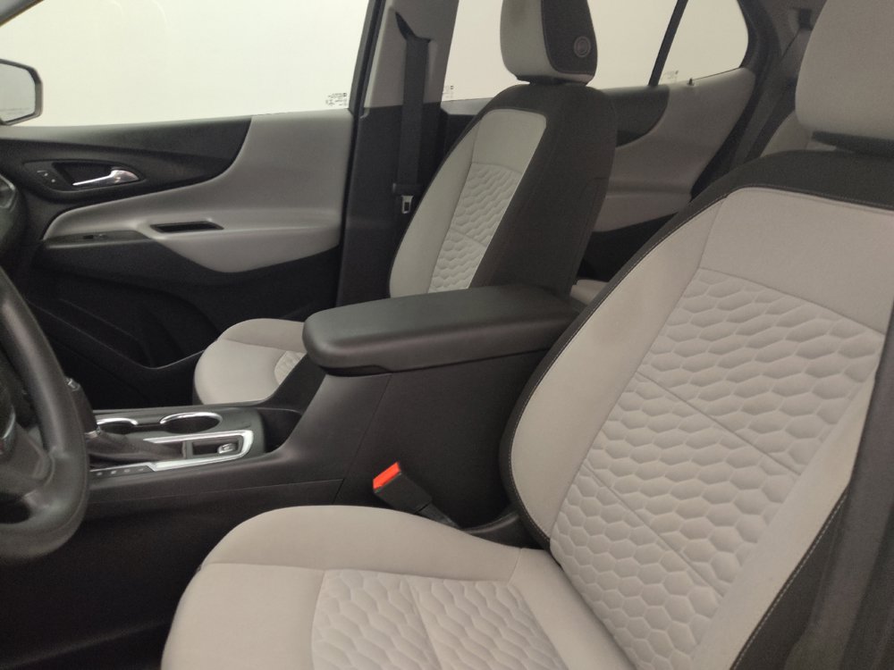 Used 2020 Chevrolet Equinox LS w/ LS Convenience Package FWD image 17