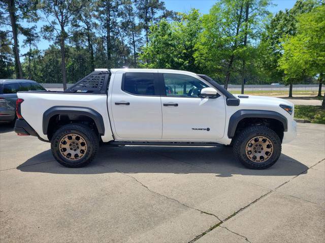 Certified 2025 Toyota Tacoma Trailhunter AWD/4WD image 8