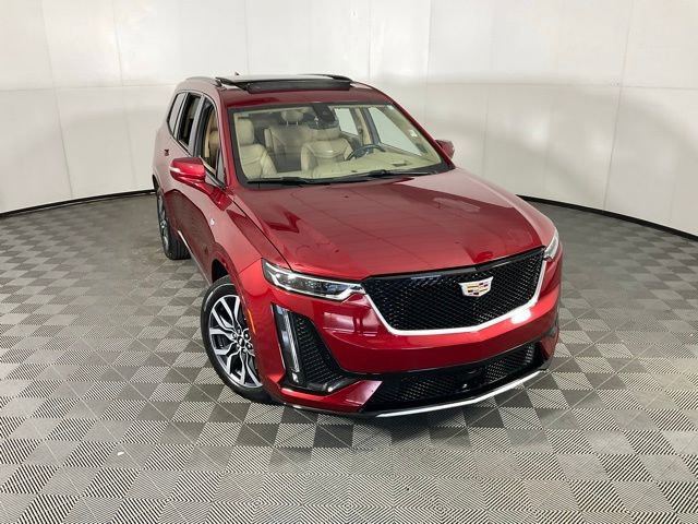 Used 2022 Cadillac XT6 Sport w/ Platinum Package image 38