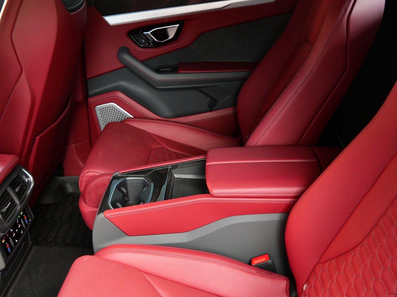 Used 2021 Lamborghini Urus image 22