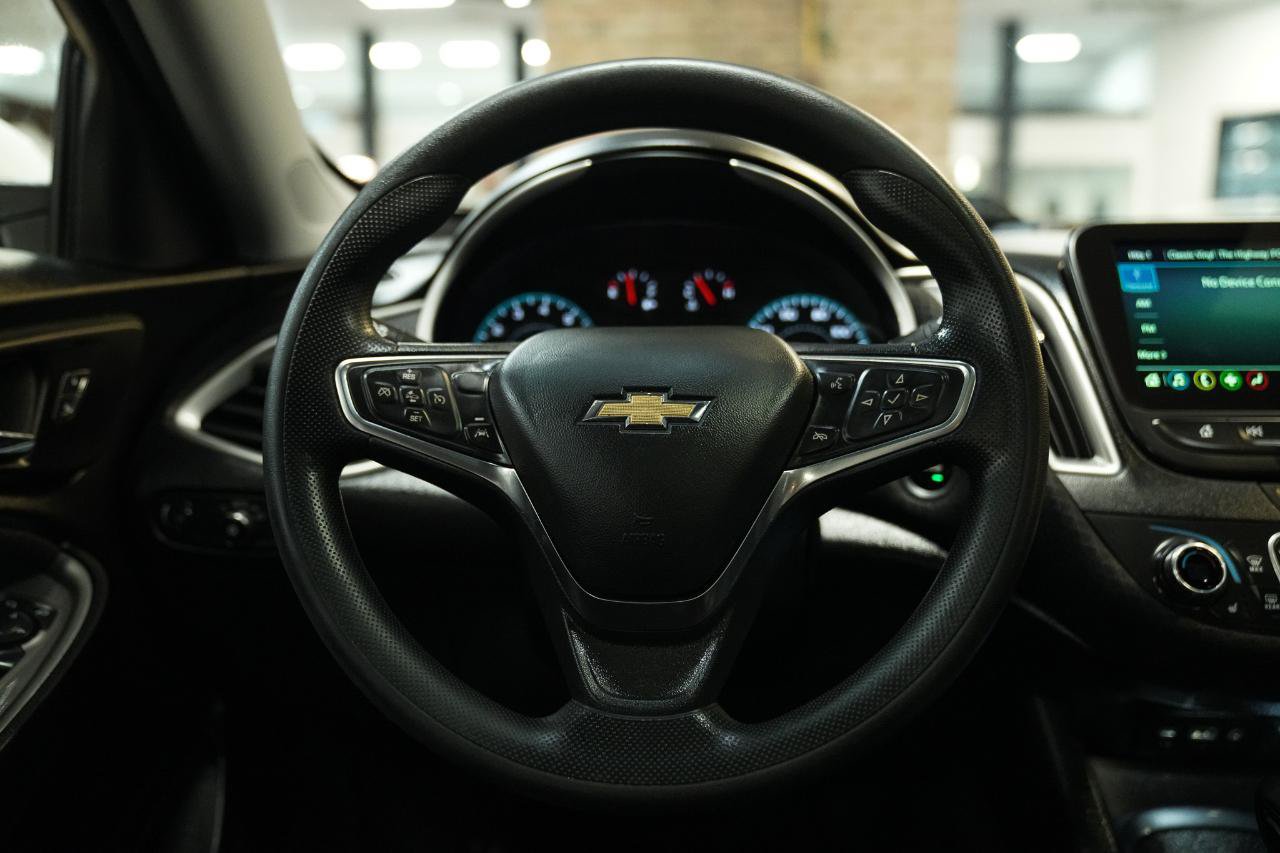 Used 2024 Chevrolet Malibu LT FWD image 33
