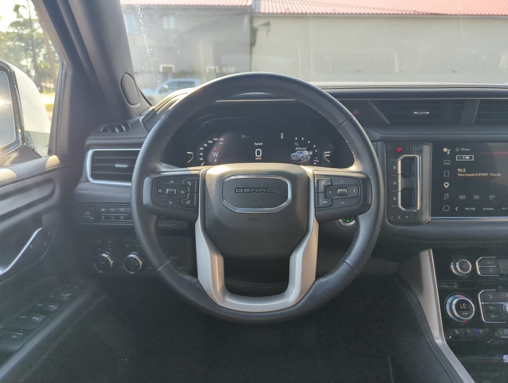 Used 2024 GMC Yukon Denali AWD/4WD image 16