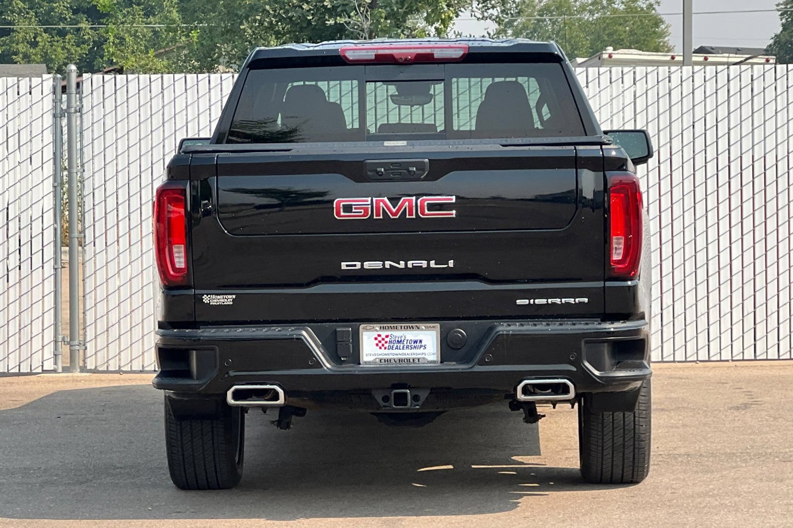 Used 2025 GMC Sierra 1500 Denali w/ Denali Reserve Package AWD/4WD image 5