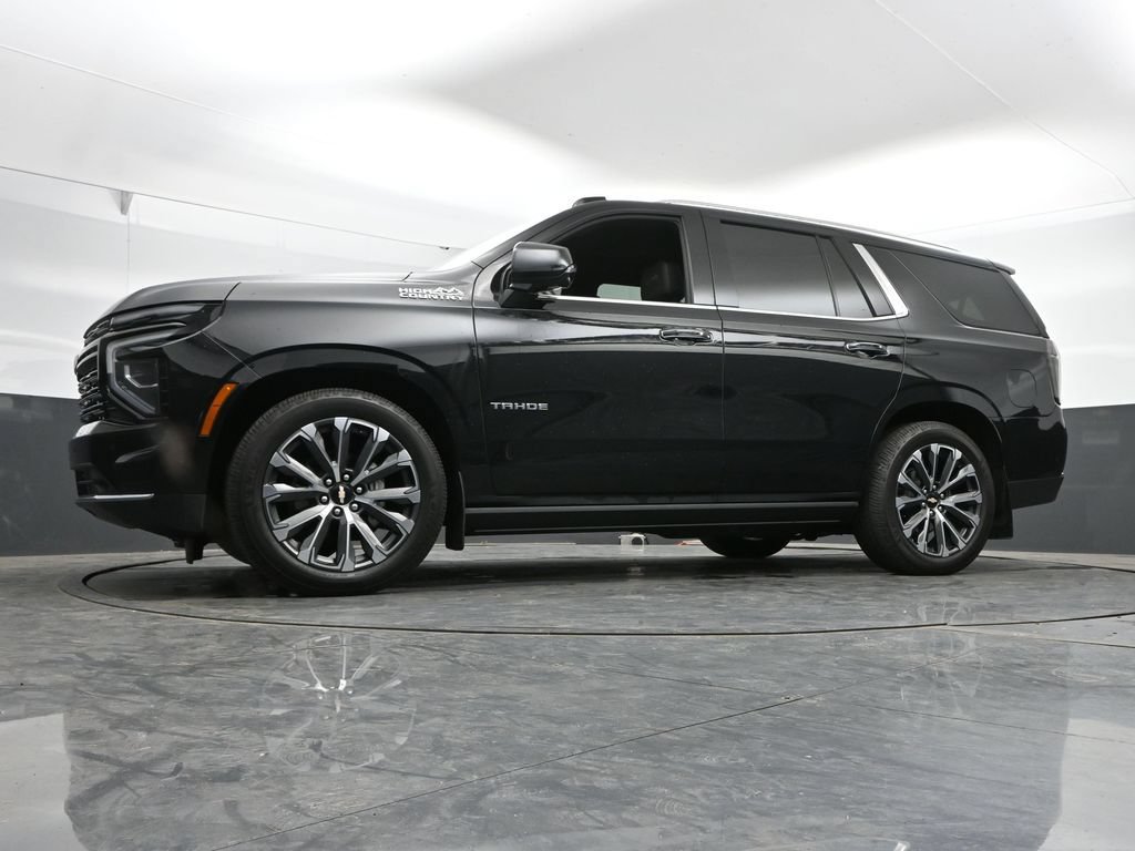 Used 2025 Chevrolet Tahoe High Country AWD/4WD image 46