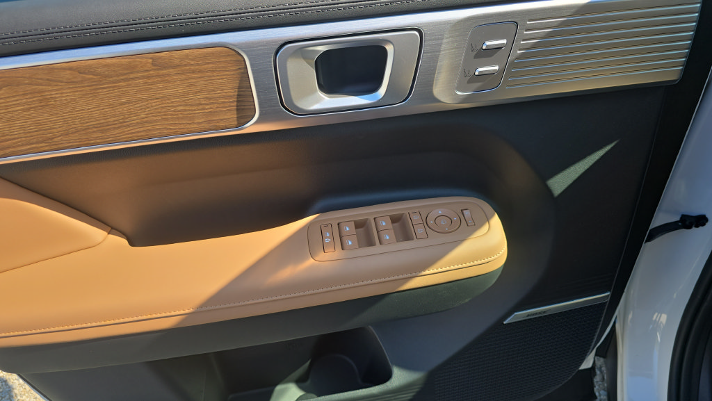 New 2027 Hyundai Santa Fe Limited AWD/4WD image 16