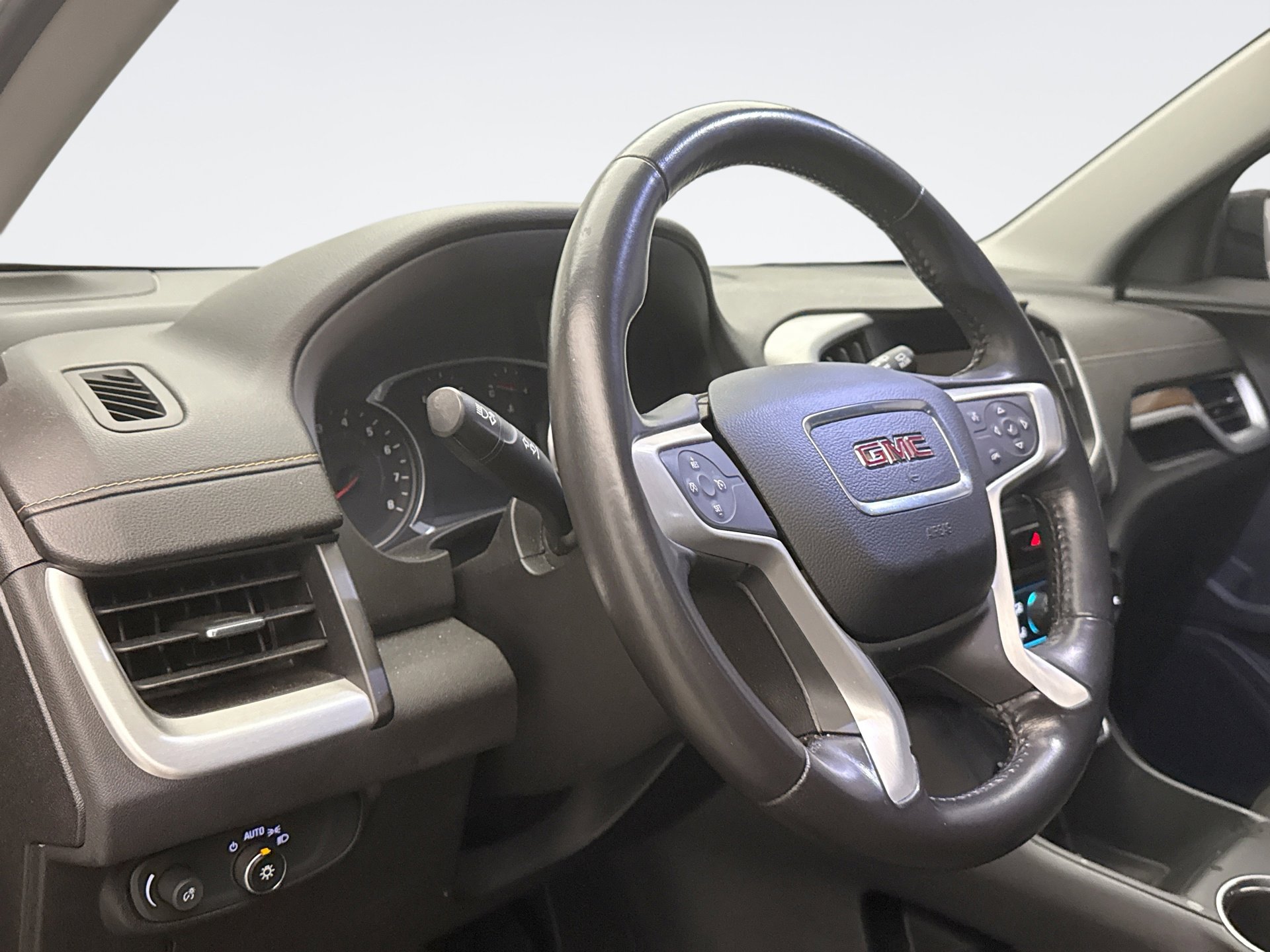 Used 2019 GMC Terrain SLE w/ Driver Convenience Package AWD/4WD image 7