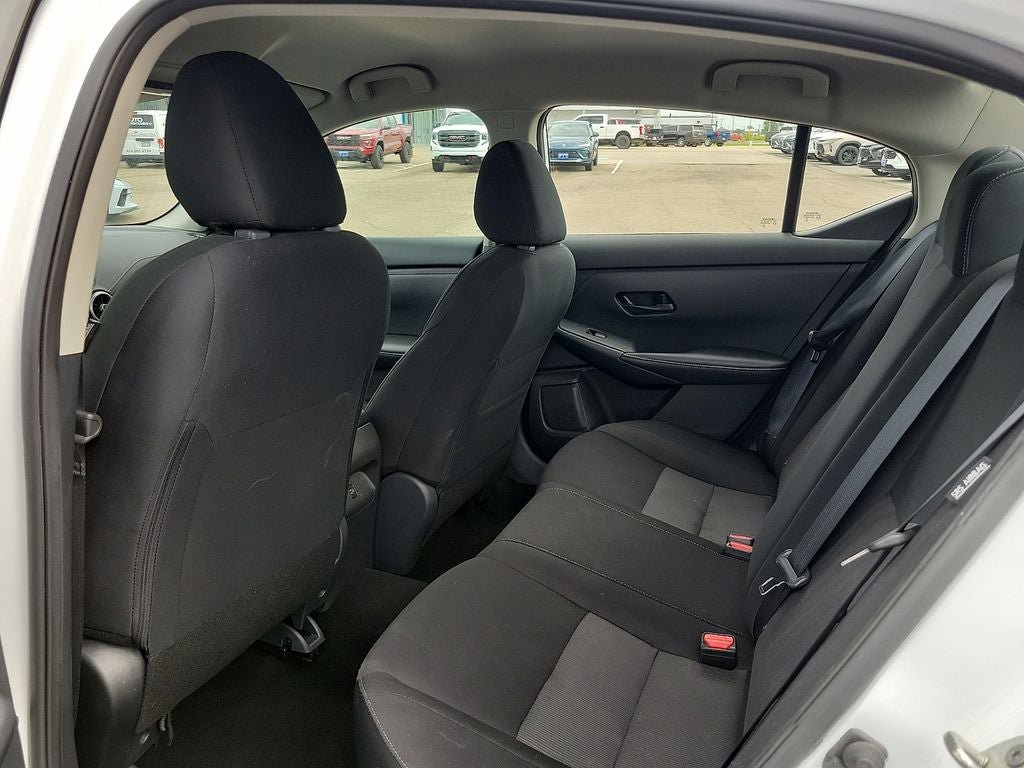 Used 2024 Nissan Sentra SV FWD image 9