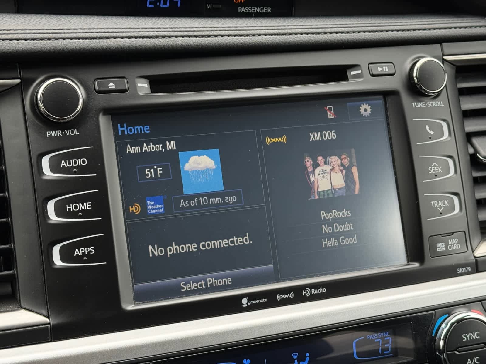 Used 2018 Toyota Highlander XLE AWD/4WD image 23