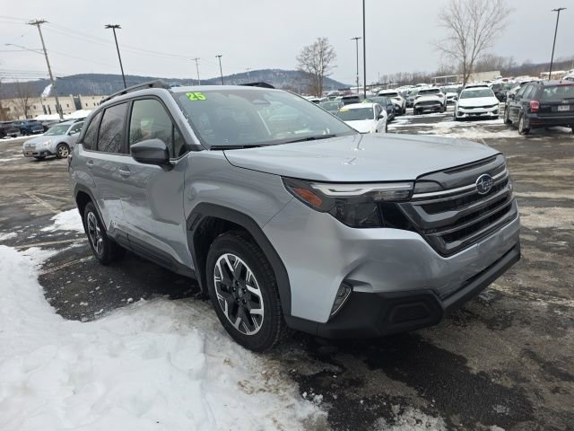 Used 2025 Subaru Forester Premium image 5