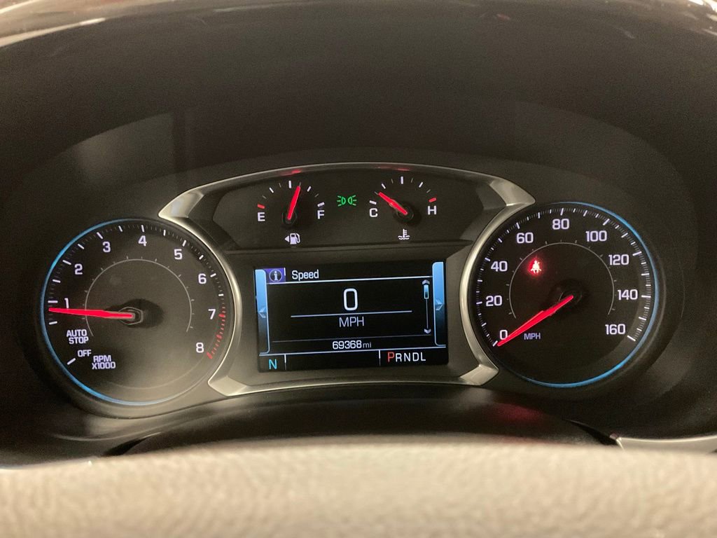 Used 2019 Chevrolet Traverse LT w/ LT Premium Package AWD/4WD image 2
