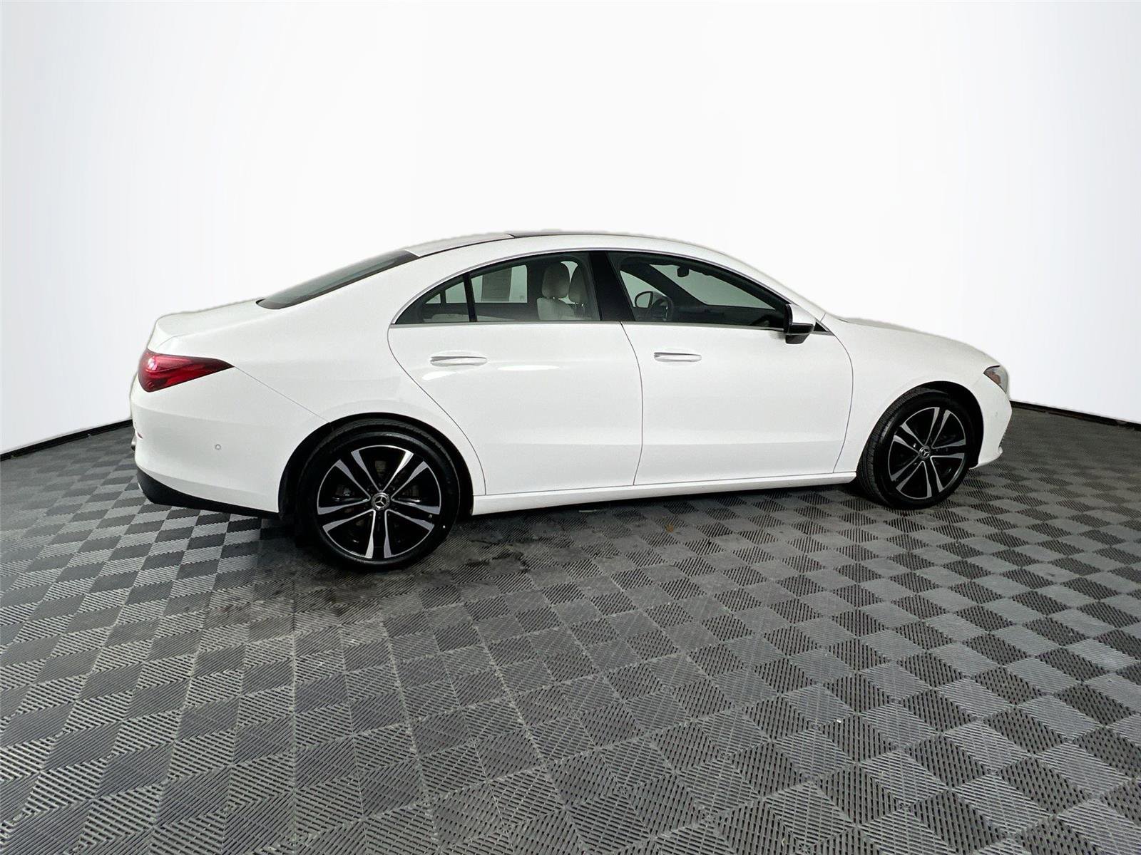 Certified 2024 Mercedes-Benz CLA 250 4MATIC image 19