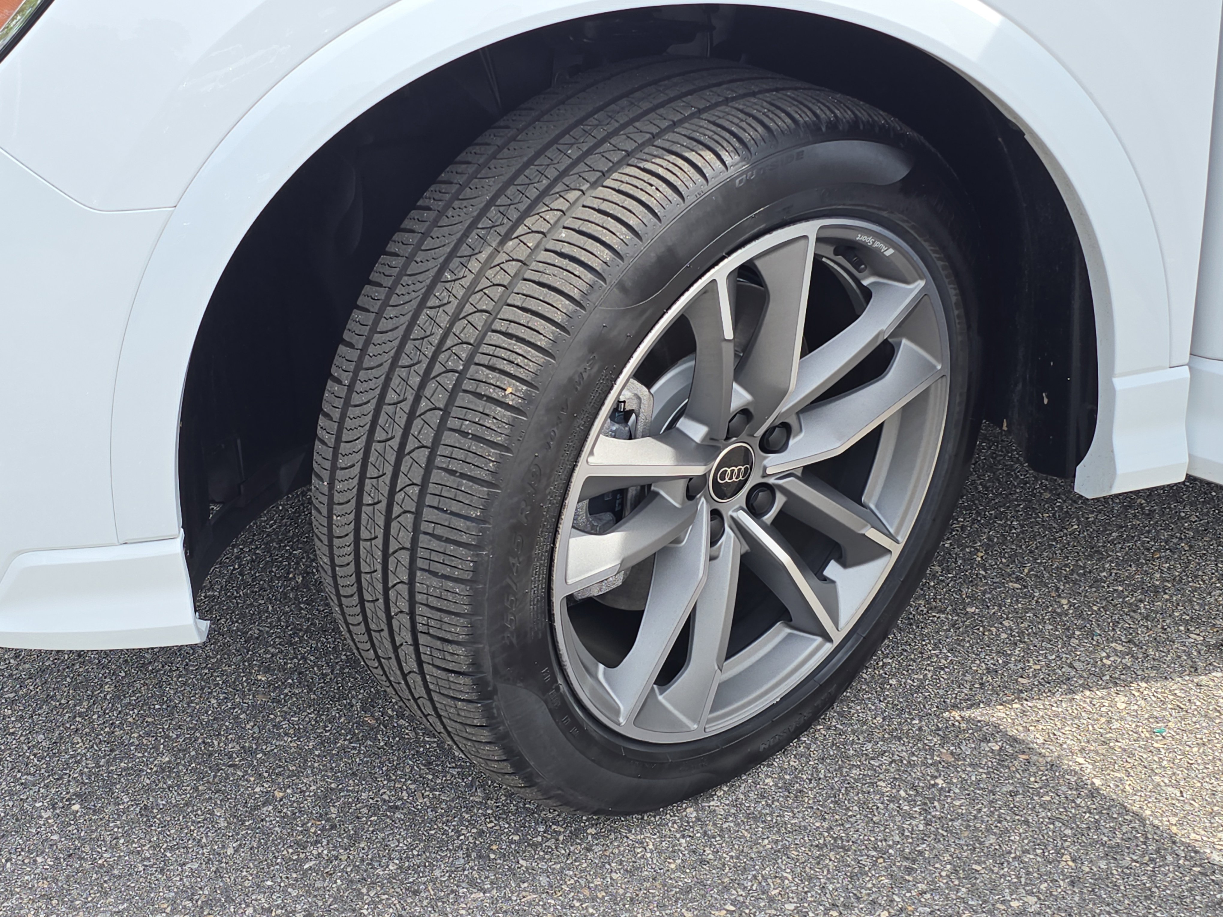 Certified 2025 Audi Q3 2.0T Premium w/ Convenience Package AWD/4WD image 31