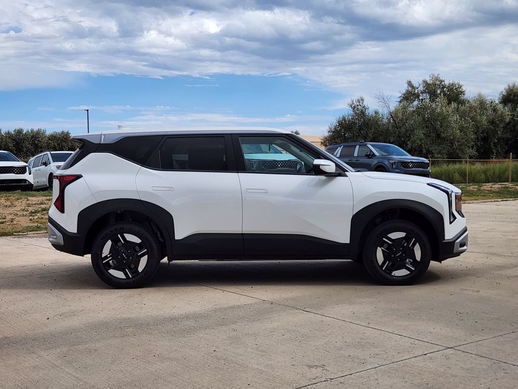 New 2027 Kia Seltos LX AWD/4WD image 4