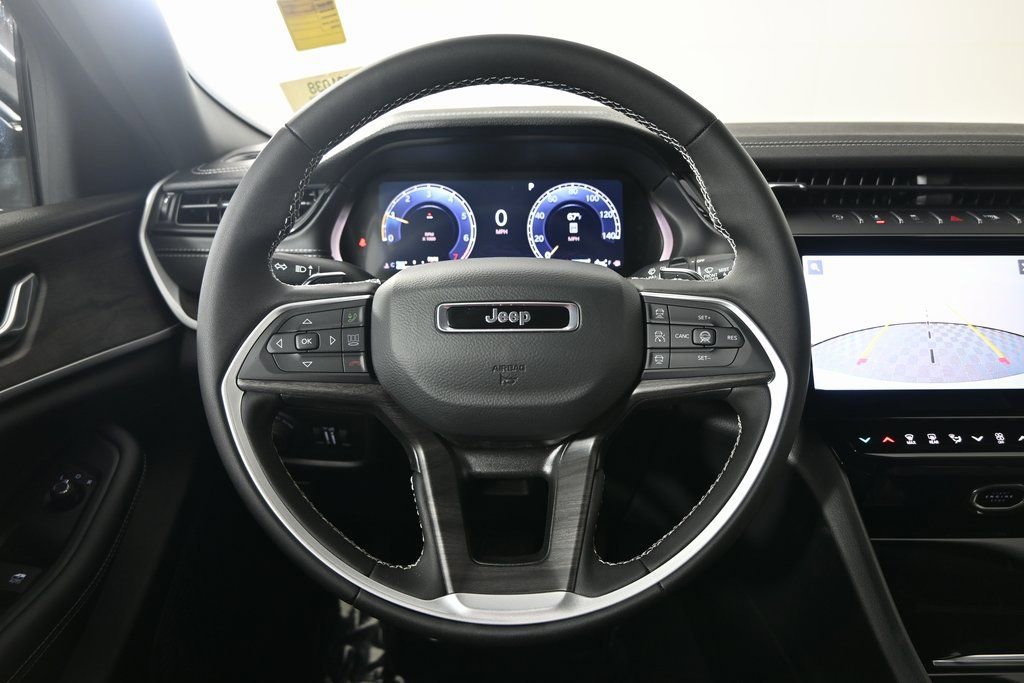 New 2026 Jeep Grand Cherokee Laredo image 32