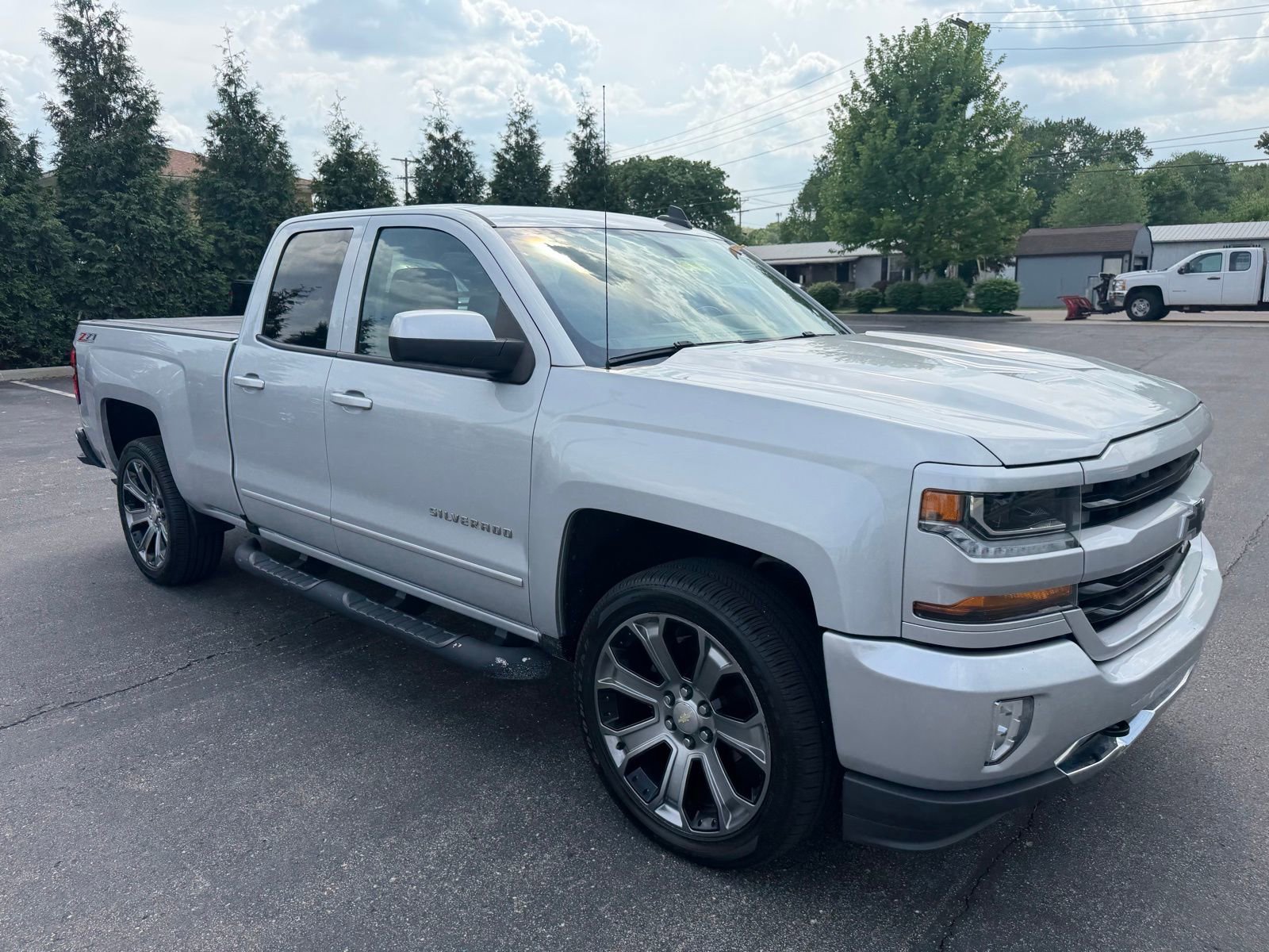Used 2016 Chevrolet Silverado 1500 LT w/ All Star Edition AWD/4WD image 9
