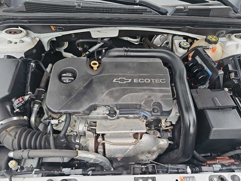 Used 2017 Chevrolet Malibu LT image 54