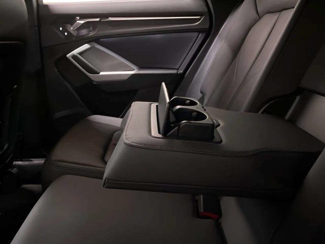 Used 2023 Audi Q3 2.0T Premium w/ Convenience Package AWD/4WD image 69
