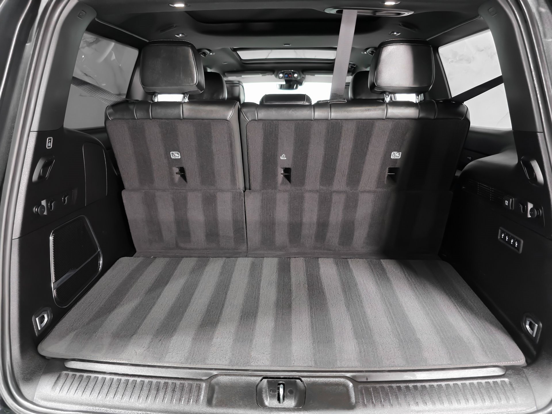 Used 2023 Jeep Wagoneer Series II w/ Premium Group I image 10