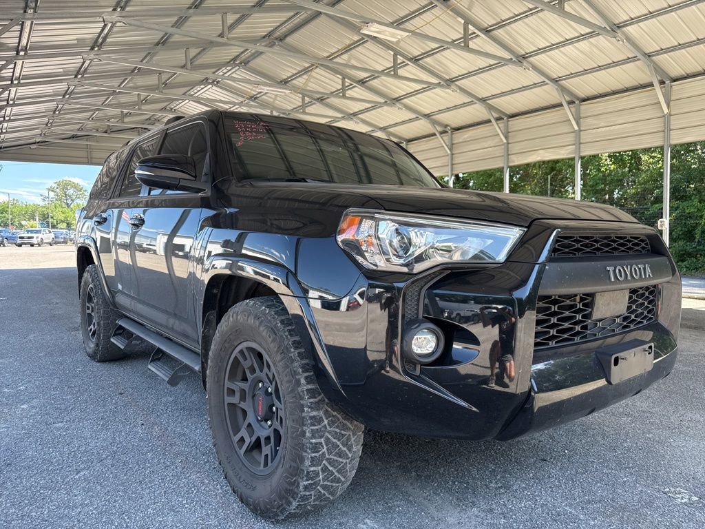 Used 2023 Toyota 4Runner SR5 Premium w/ Moonroof Package RWD image 2