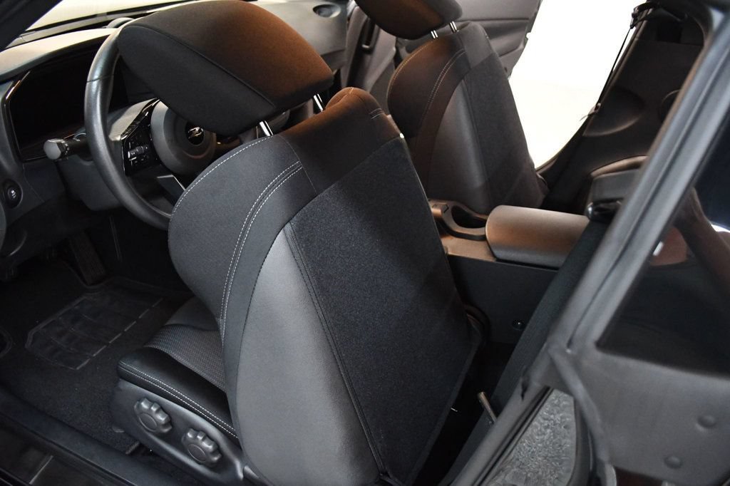 Used 2026 Nissan Z Sport w/ Floor Mat Package RWD image 30