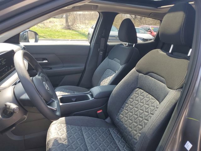 New 2026 Nissan Kicks SV w/ SV Premium Package AWD/4WD image 5